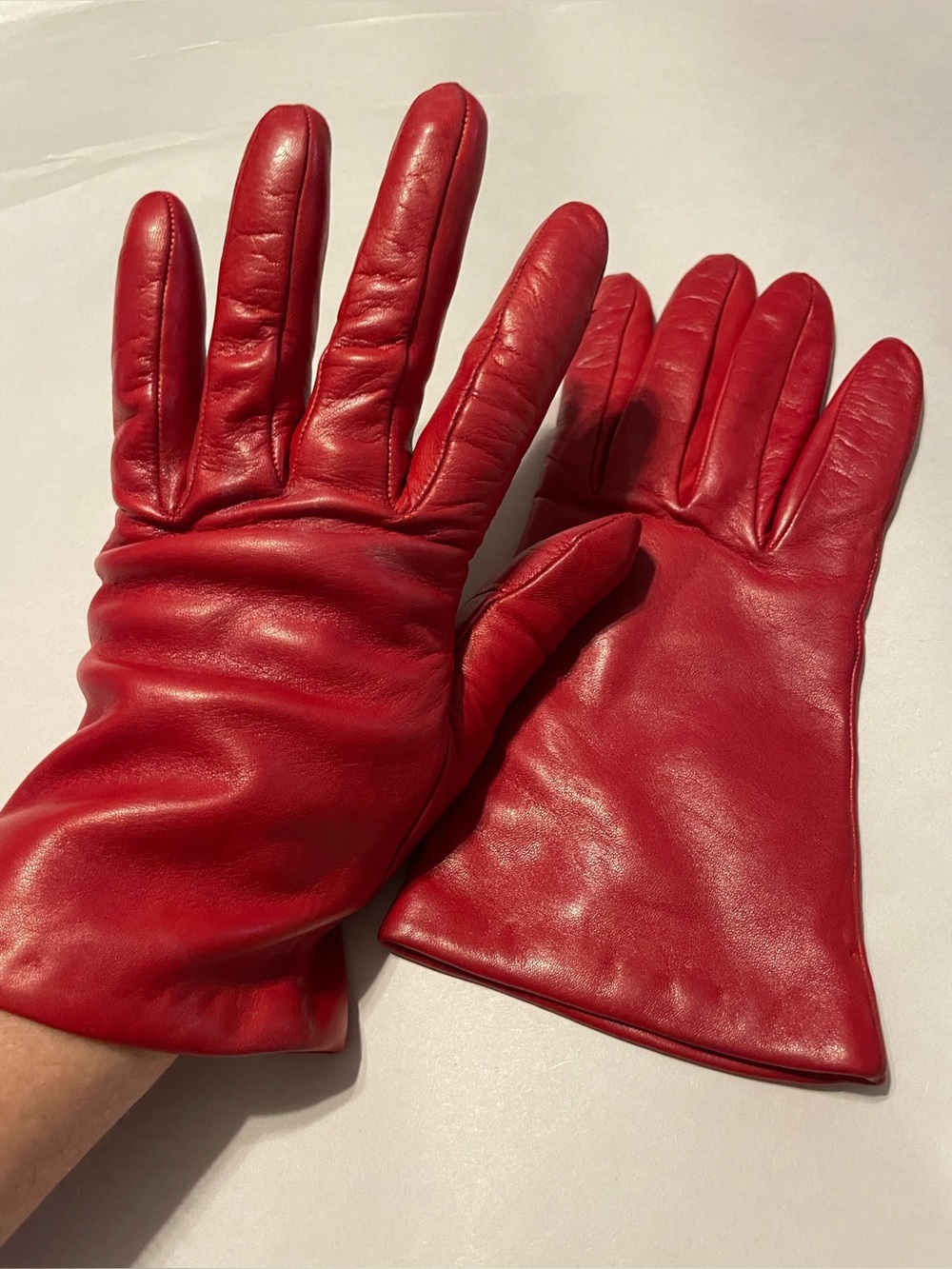 Saks Fifth Avenue Red Leather Cashmere Lined Gloves
